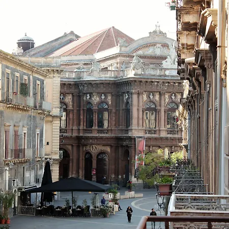 Alojamento de Acomodação e Pequeno-almoço Aitna 4*