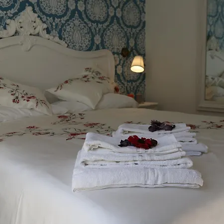 Alojamento de Acomodação e Pequeno-almoço Aitna 4*